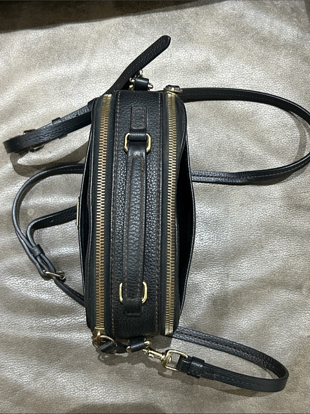 Dooney & Bourke Black Pebbled Leather Camera Crossbody with Gold Hardware - Picture 4 of 9